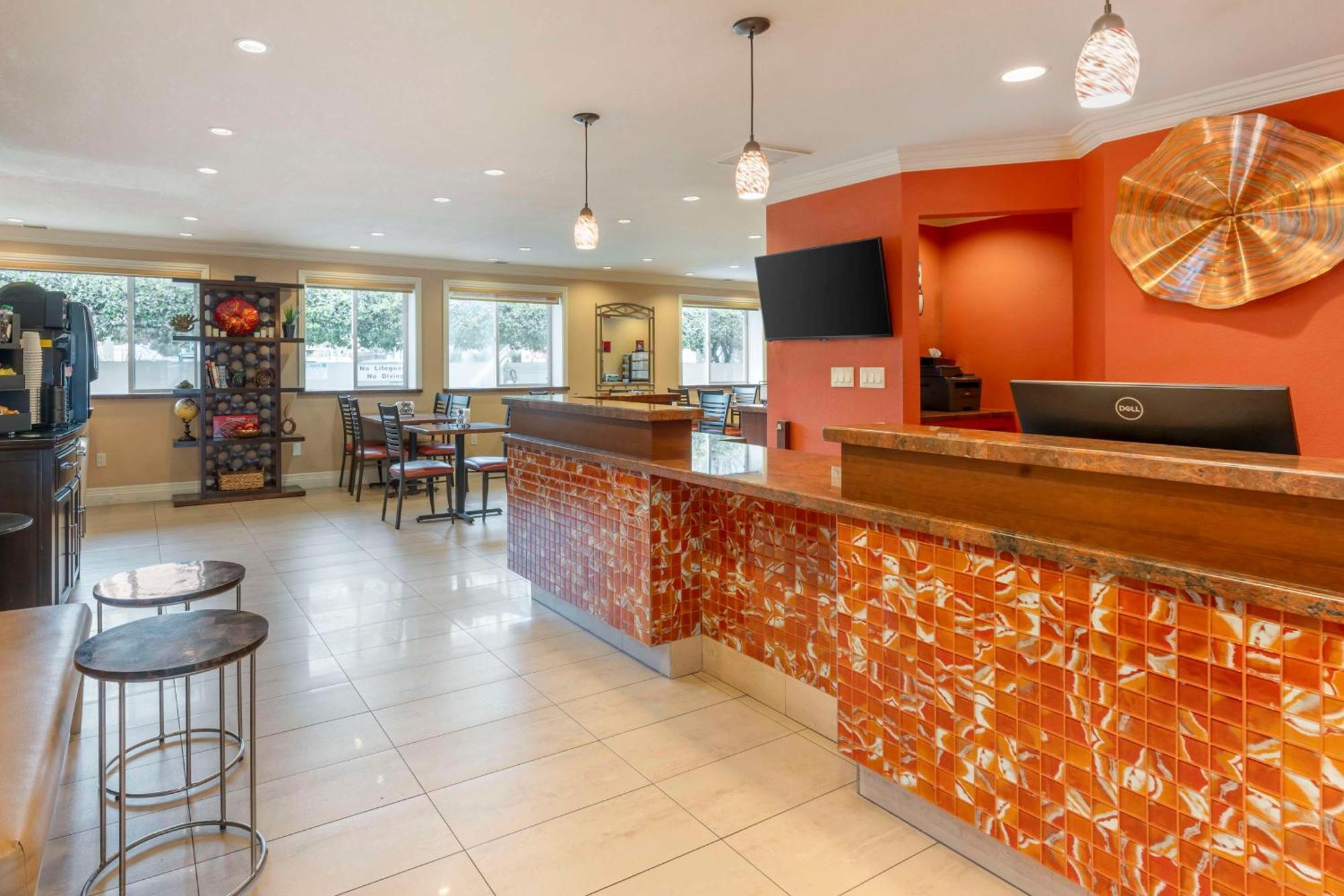 Best Western Plus Airport Plaza San Jose Exterior photo